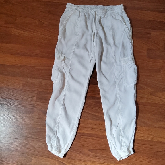 C & S by Cloth & Stone White Tencel Cargo Jogger Pants Size M NWOT - Picture 2 of 11